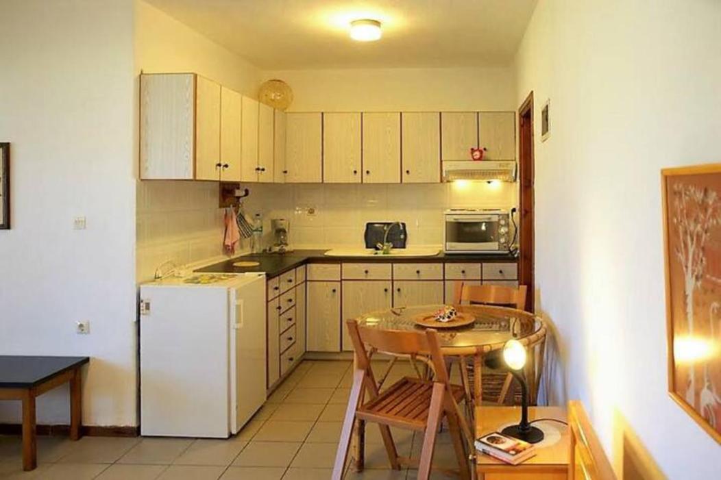 Lila Apartments Вурвуру Экстерьер фото